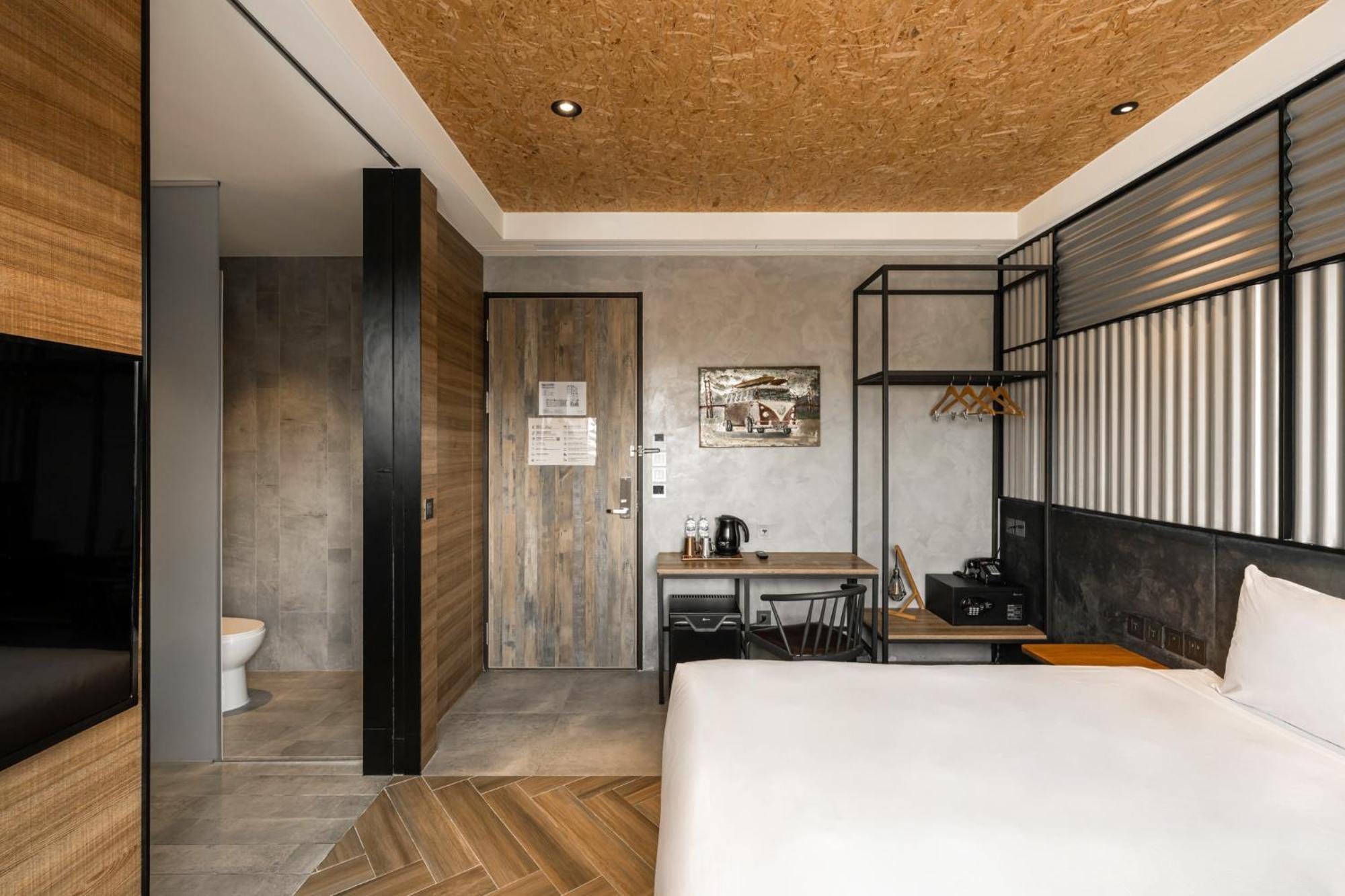 Hotel Leisure 台南行旅-巷弄潮旅 ภายนอก รูปภาพ